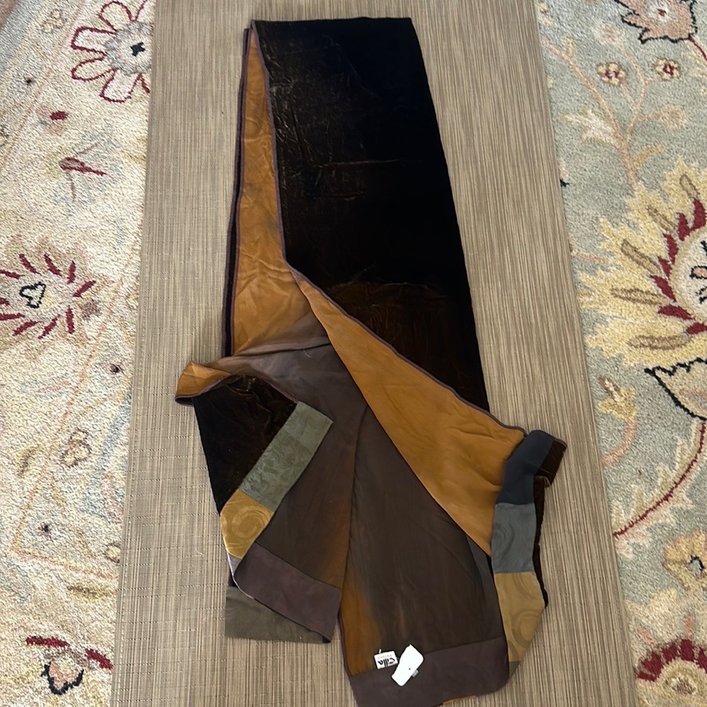 Tilla velvet and silk shaded scarf/wrap